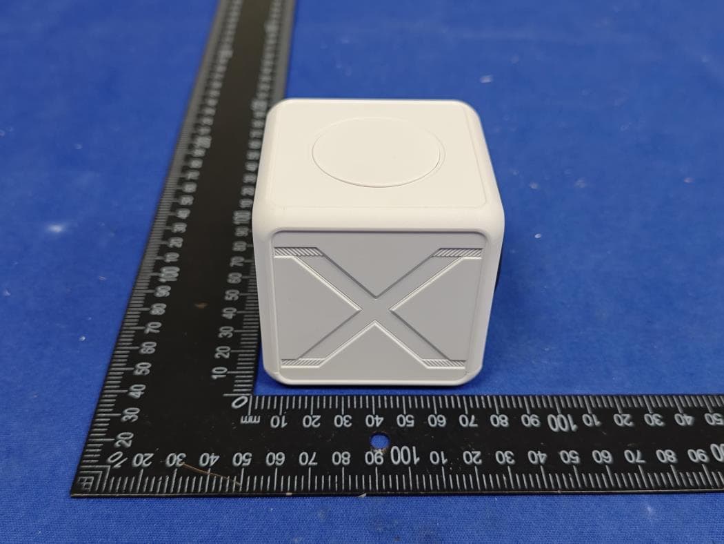 Game console - FCC ID 2AYG3-S010-01 - Shenzhen DongShengXuRi Electronics Technology Co., Ltd (4)
