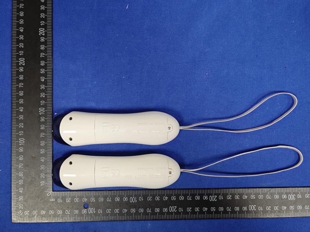 Wireless Controller - FCC ID 2AYG3-S010-02 - Shenzhen DongShengXuRi Electronics Technology Co., Ltd (4)