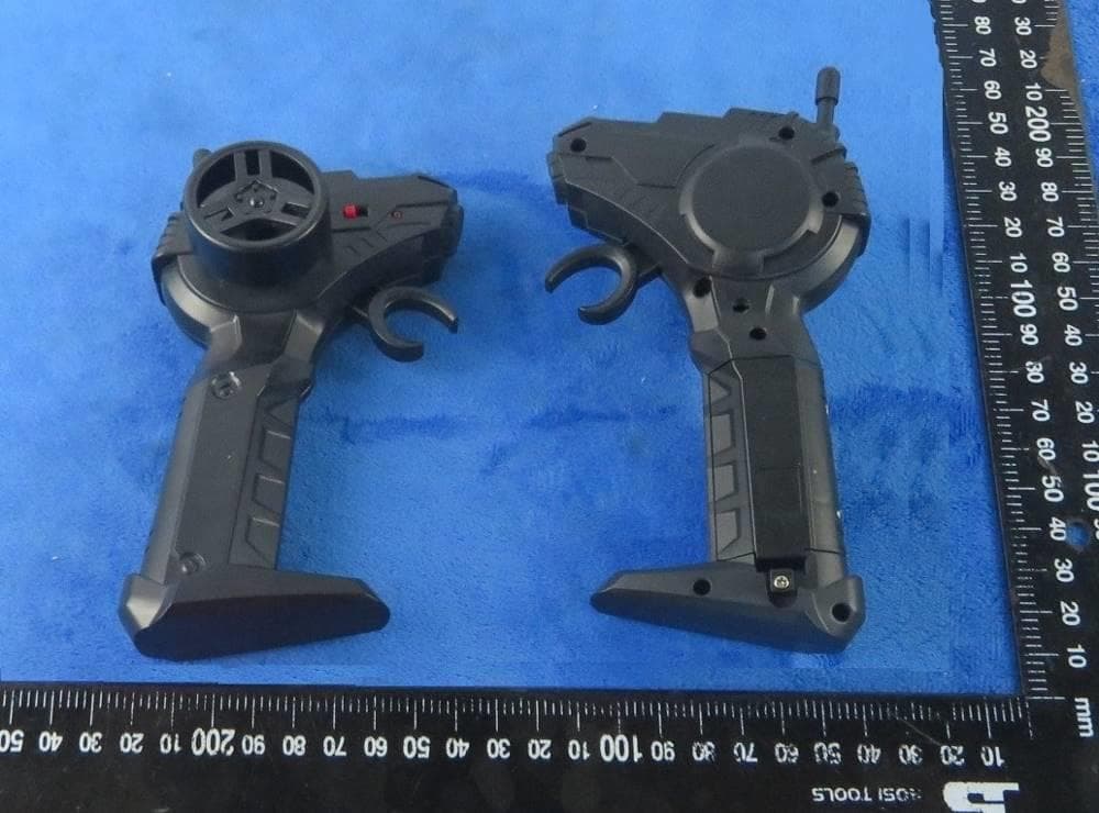 Toy RC Demolition Car 2pk - FCC ID 2AYGXJD2021A24GT - Chenghai Jiadifeng Plastic Toy Factory (3)