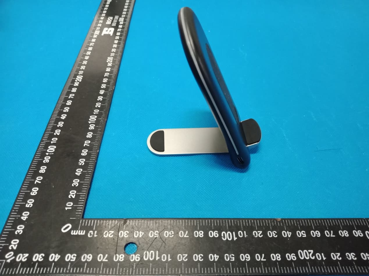 Wireless Charger X8 - FCC ID 2AYH6-WI02 - Shenzhen Wewo Tech co.,Ltd. (3)