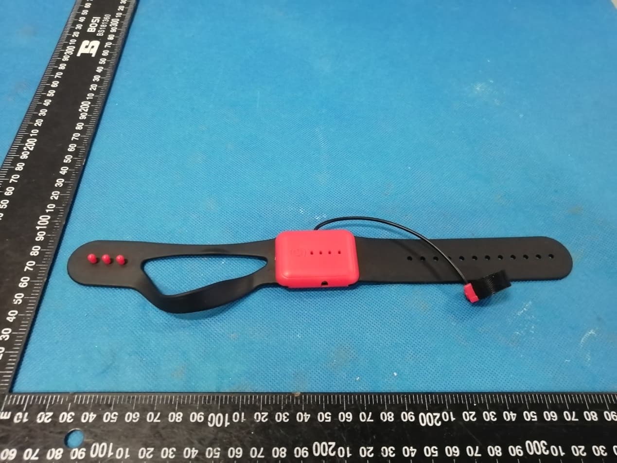 REMOTE CONTROL - FCC ID 2AYHKYL-37 - LAKHANI BUSINESS INC DBA BEST LINK (2)