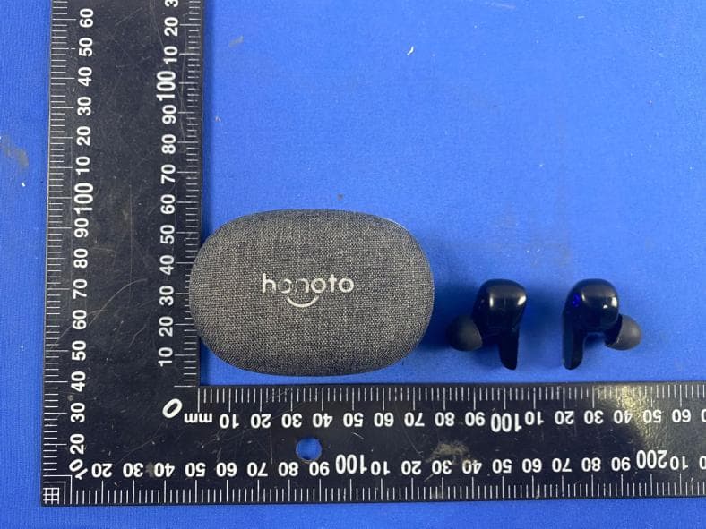 True Wireless Earbuds - FCC ID 2AYI8-CHORUS1A - Honoto Technology Co., LTD (3)