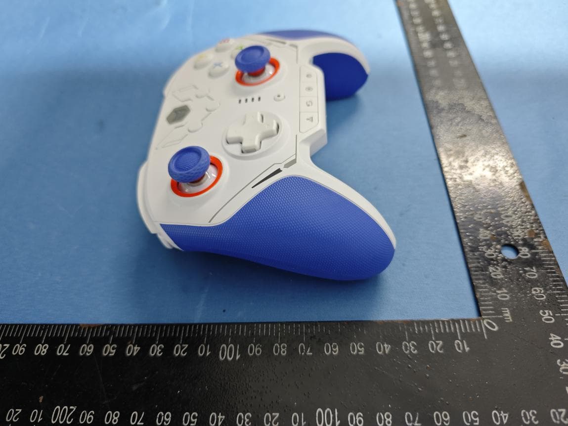Wireless Game Controller - FCC ID 2AYJK-BLITZ2 - Shenzhen Warsong Technology Co., Ltd. (4)