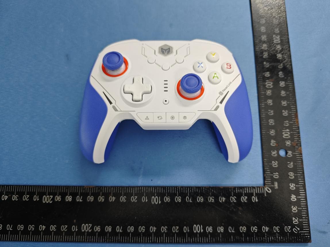 Wireless Game Controller - FCC ID 2AYJK-BLITZ2 - Shenzhen Warsong Technology Co., Ltd. (2)