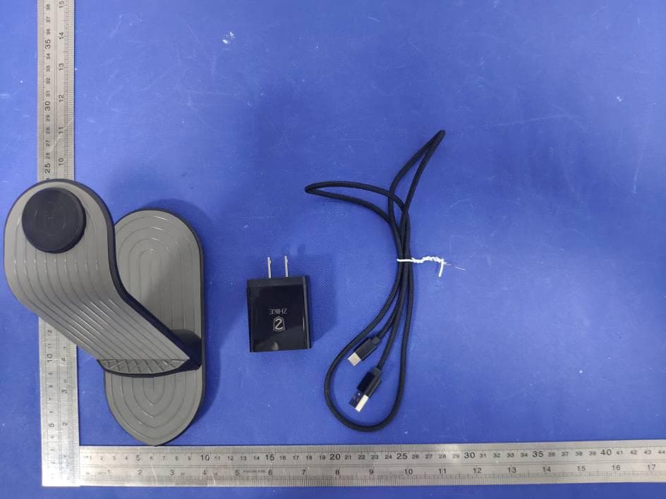 Wireless Charger - FCC ID 2AYKW-Z4 - Dongguan Zhishell Plastic Hardware Products Co., Ltd. (5)