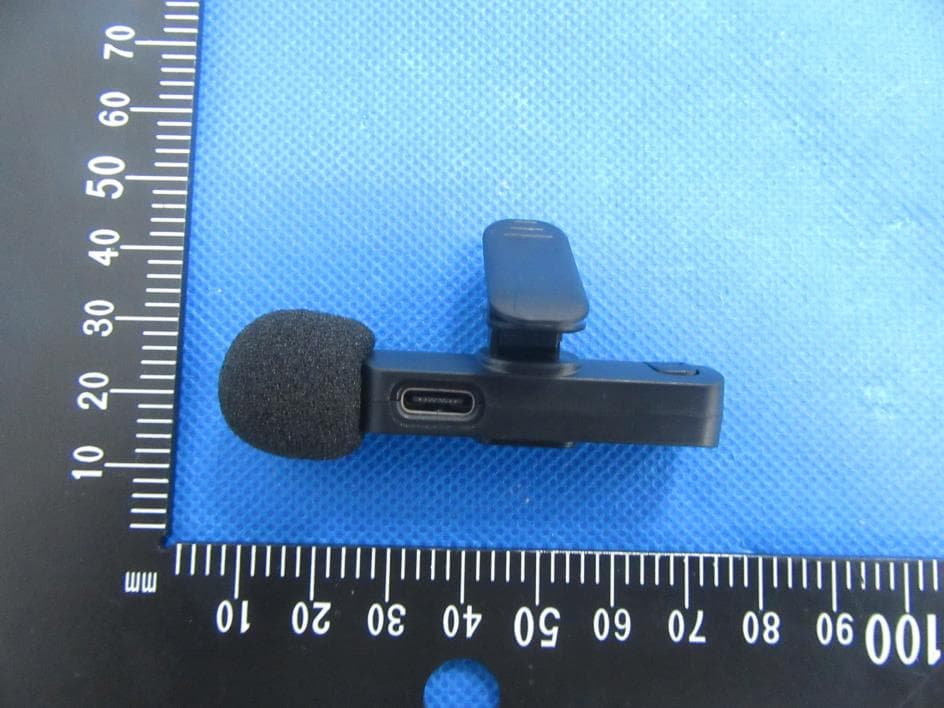 Duo Talk Wireless Microphone - FCC ID 2AYL6-SC001 - Shenzhen Moyoworld electronics Development Limited (3)