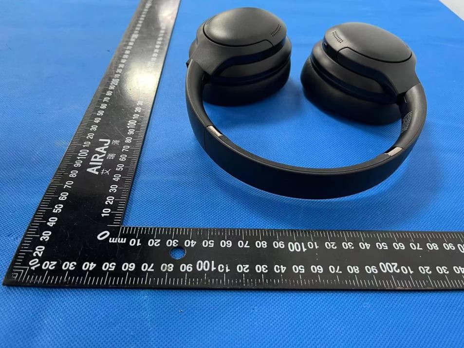 SoulMic Bluetooth Headphones with Music Controls - FCC ID 2AYL6-SH006 - Shenzhen Moyoworld electronics Development Limited (5)