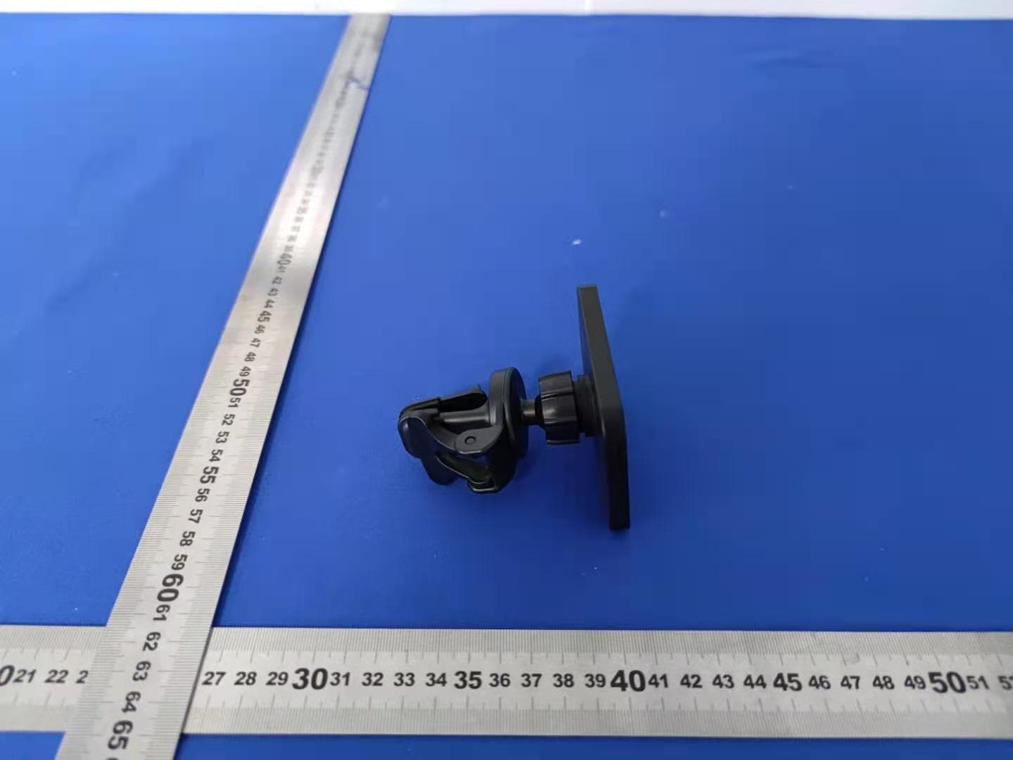 Magnetic Charger - FCC ID 2AYLG-CWXC530 - Roumi Technology (Shenzhen)Co.,Ltd (3)