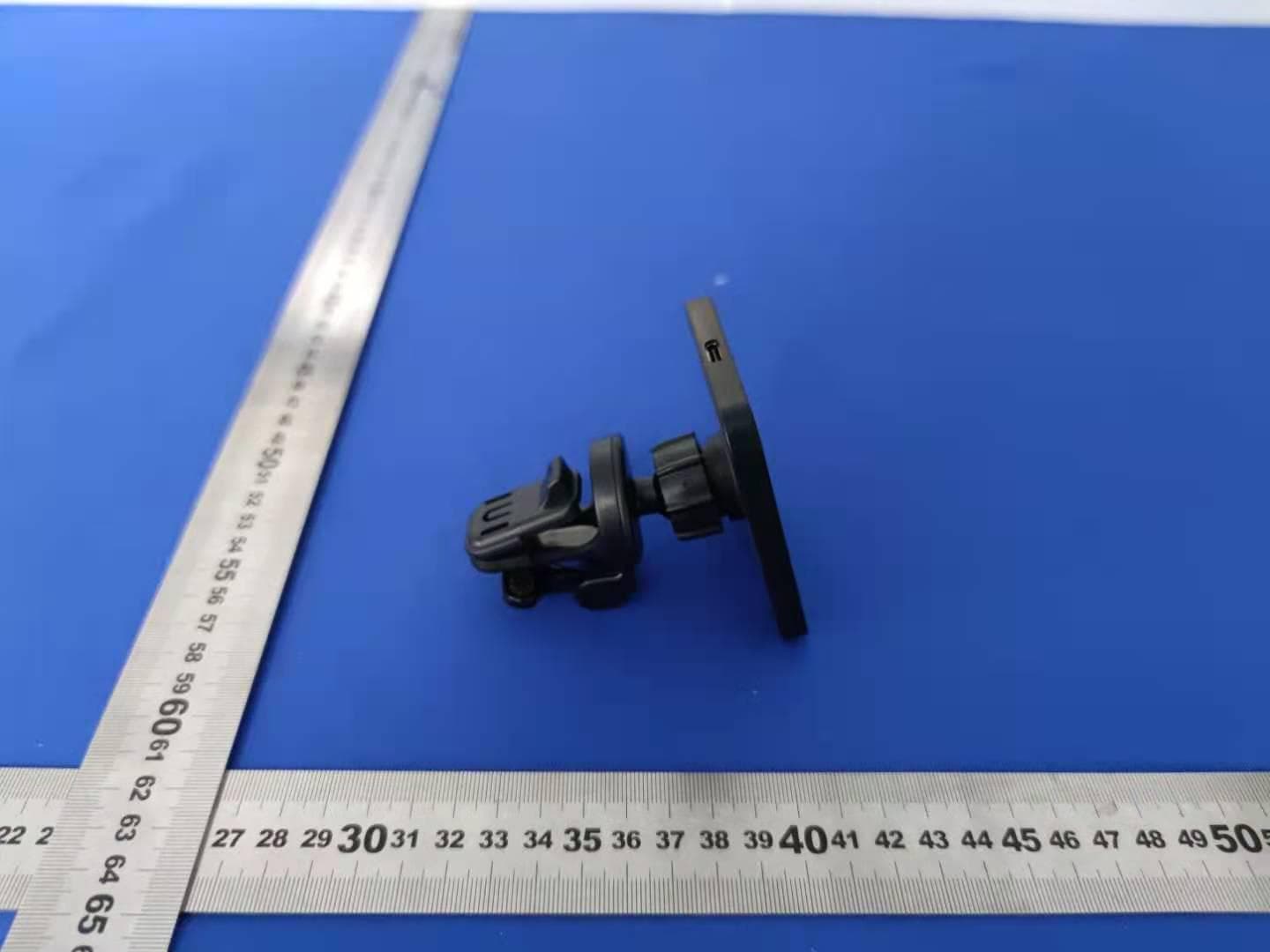 Magnetic Charger - FCC ID 2AYLG-CWXC530 - Roumi Technology (Shenzhen)Co.,Ltd