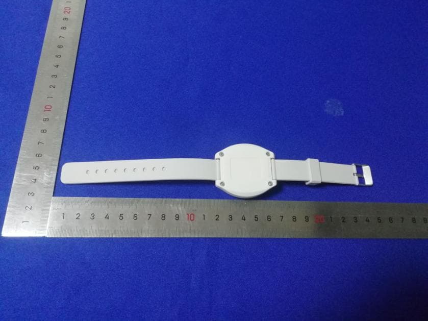Watch band wireless transmitter - FCC ID 2AYM2ZY2110-HT - Moked Enosh ltd (4)