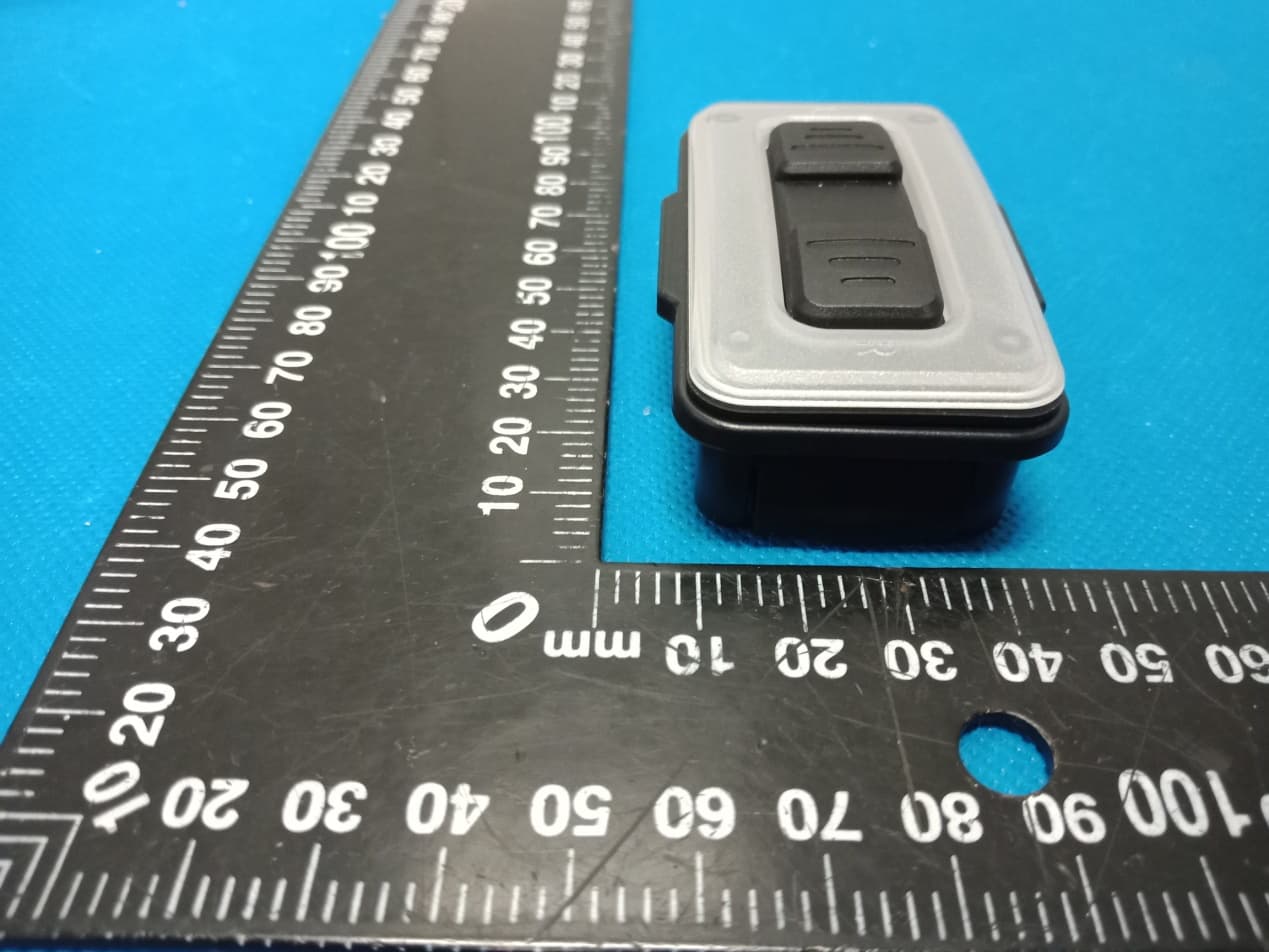 Remote Clic-Light - FCC ID 2AYM7-CL0003 - Road-Light SAS (5)