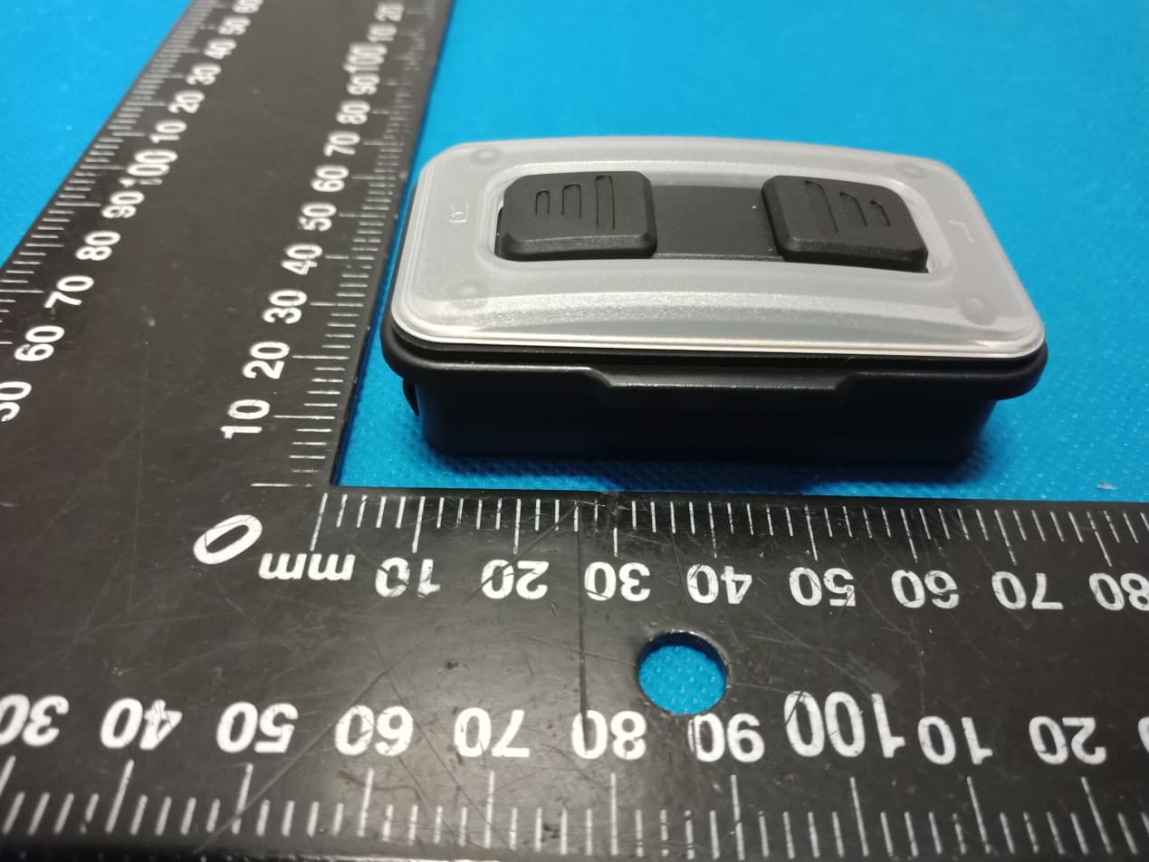 Remote Clic-Light - FCC ID 2AYM7-CL0003 - Road-Light SAS (3)