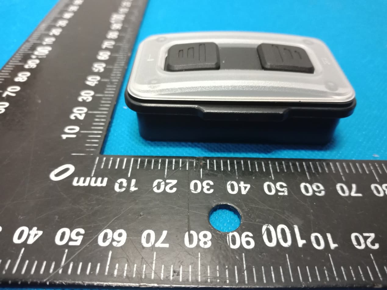 Remote Clic-Light - FCC ID 2AYM7-CL0003 - Road-Light SAS (4)