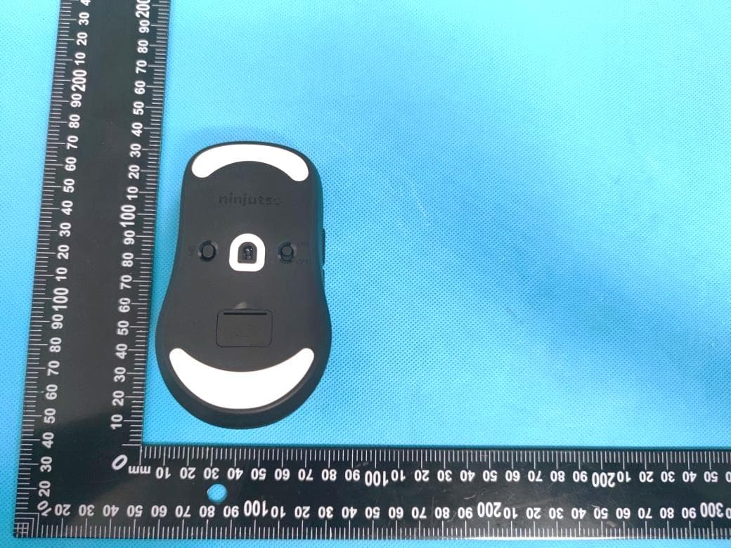 Sora Wireless Superlight Gaming Mouse - FCC ID 2AYN7-NM031 - Poetry Society Shenzhen Technology Co., Ltd (2)