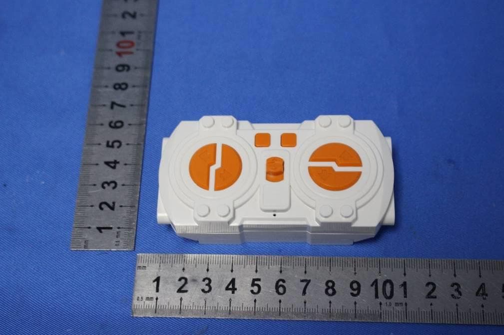 REMOTE CONTROL BLOCKS CAR - FCC ID 2AYNJQM20210121001 - Guangdong Qman Toys Industry Co., Ltd. (5)