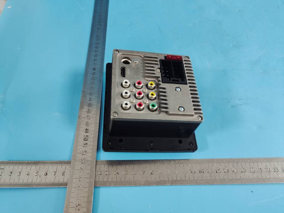 WALL MOUNT STEREO RECEIVER - FCC ID 2AYOQ-RVR1 - SPIRIT LLC (4)