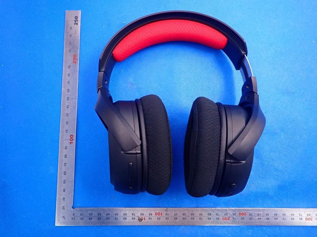 NOUS wireless gaming headset - FCC ID 2AYOU-NOUS - GUANG DONG TAKSTAR ELECTRONIC CO., LTD. (3)