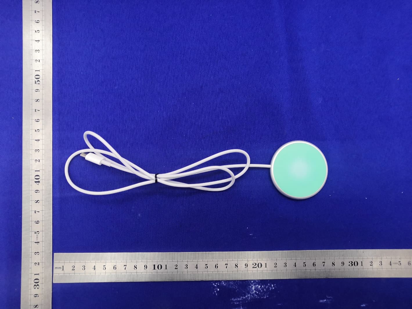 Magnetic Wireless Charger - FCC ID 2AYP6-YB12 - Shenzhen Banggu Technology Co., Ltd (2)