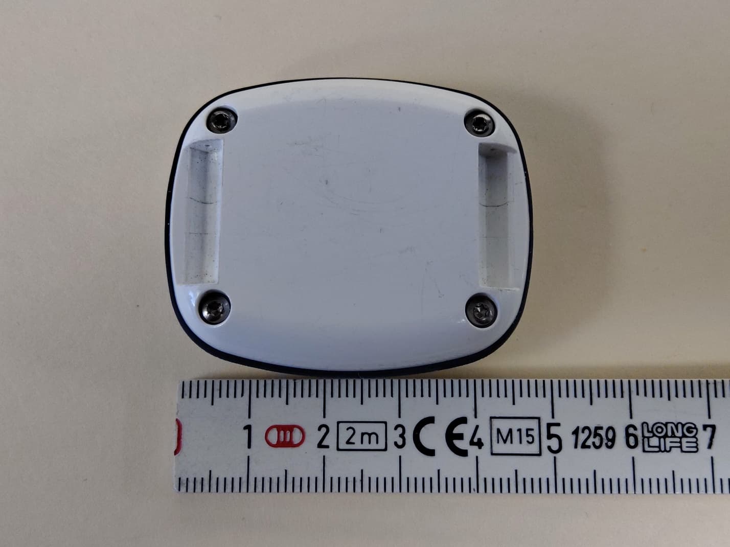 UWB Wearable Tracking Tag - FCC ID 2AYPJ-210101 - Pozyx NV (3)