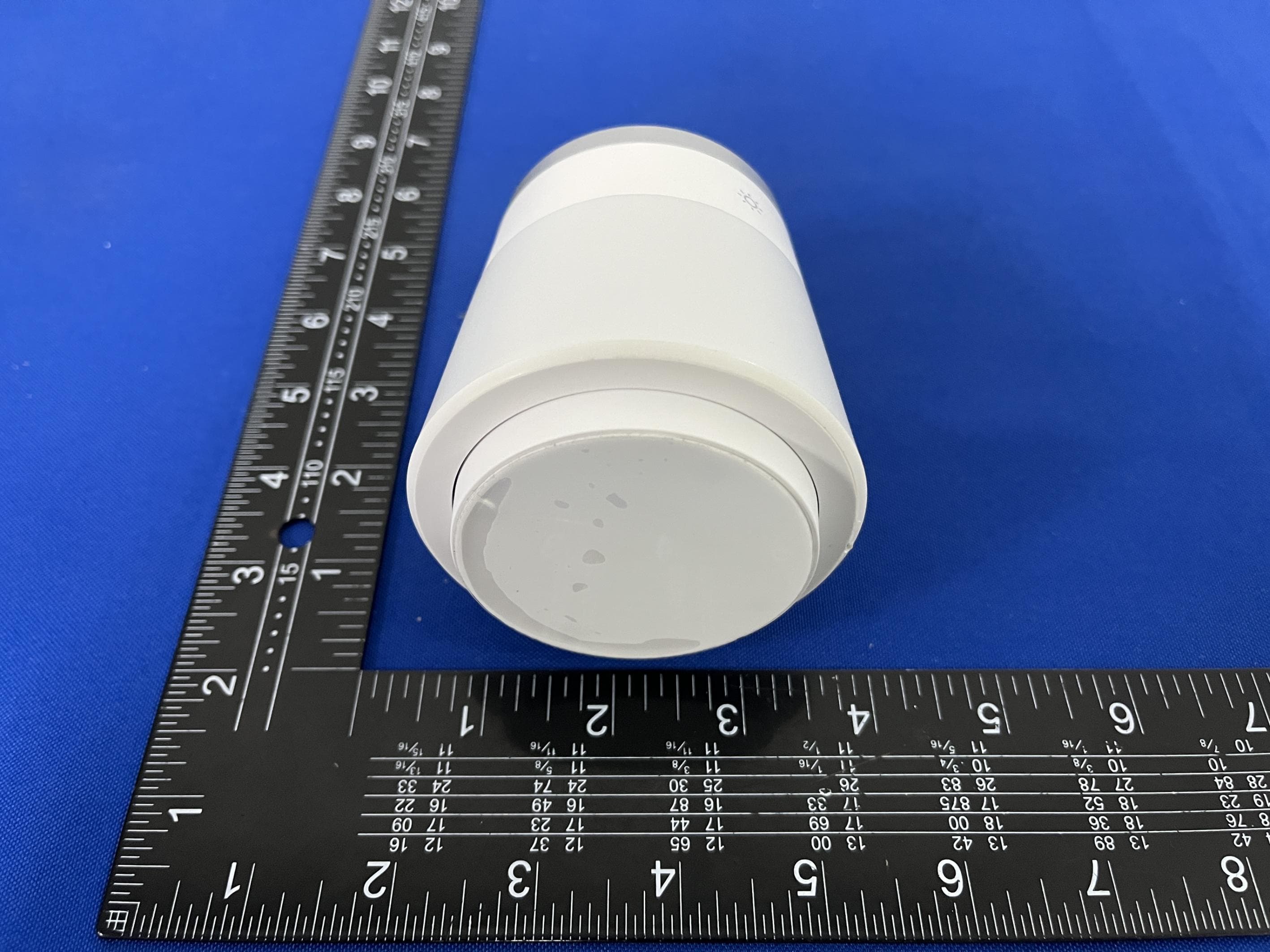 360 DEGREE MAGNETIC FOUR-IN-ONE WIRELESS CHARGER - FCC ID 2AYRH-S-19 - Shenzhen Semetor Electronics Co., LTD (2)