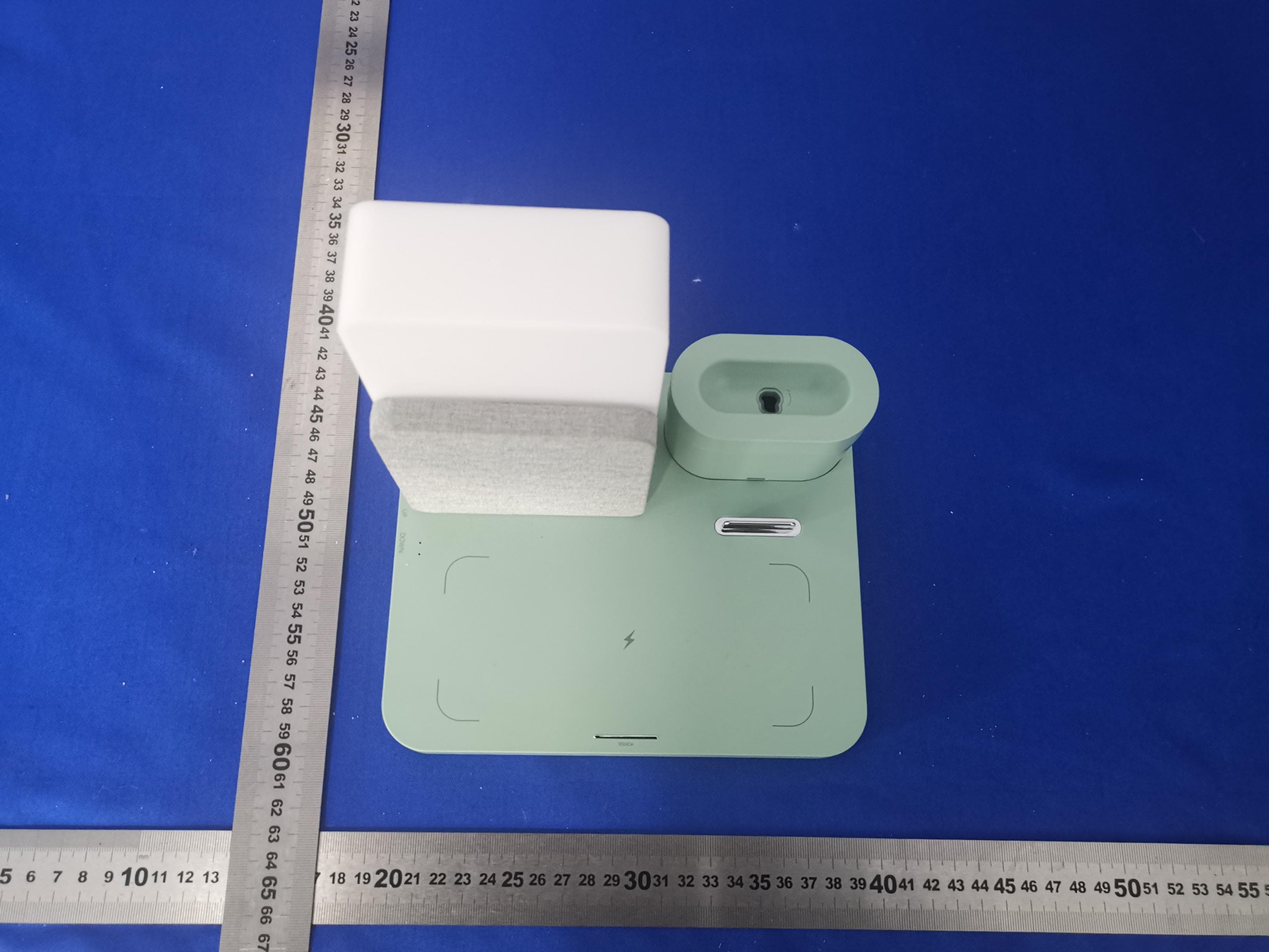 Multifunctional Charging Station with led night light - FCC ID 2AYRH-S-28 - Shenzhen Semetor Electronics Co., LTD (3)