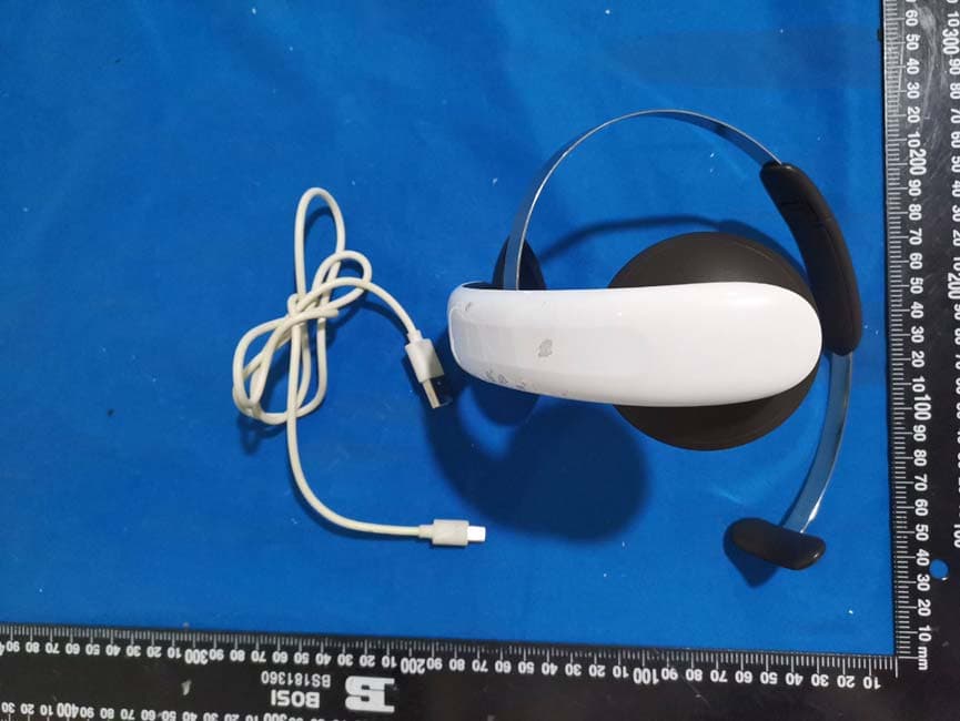 Flow tDCS Device - FCC ID 2AYSJFL-100 - Flow Neuroscience AB