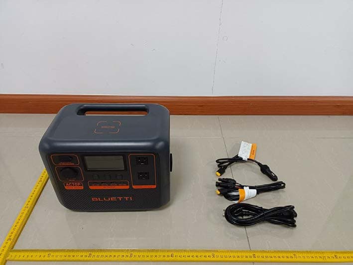 Portable Power Station - FCC ID 2AYT3-AC70P - SHENZHEN POWEROAK NEWENER CO., LTD (2)