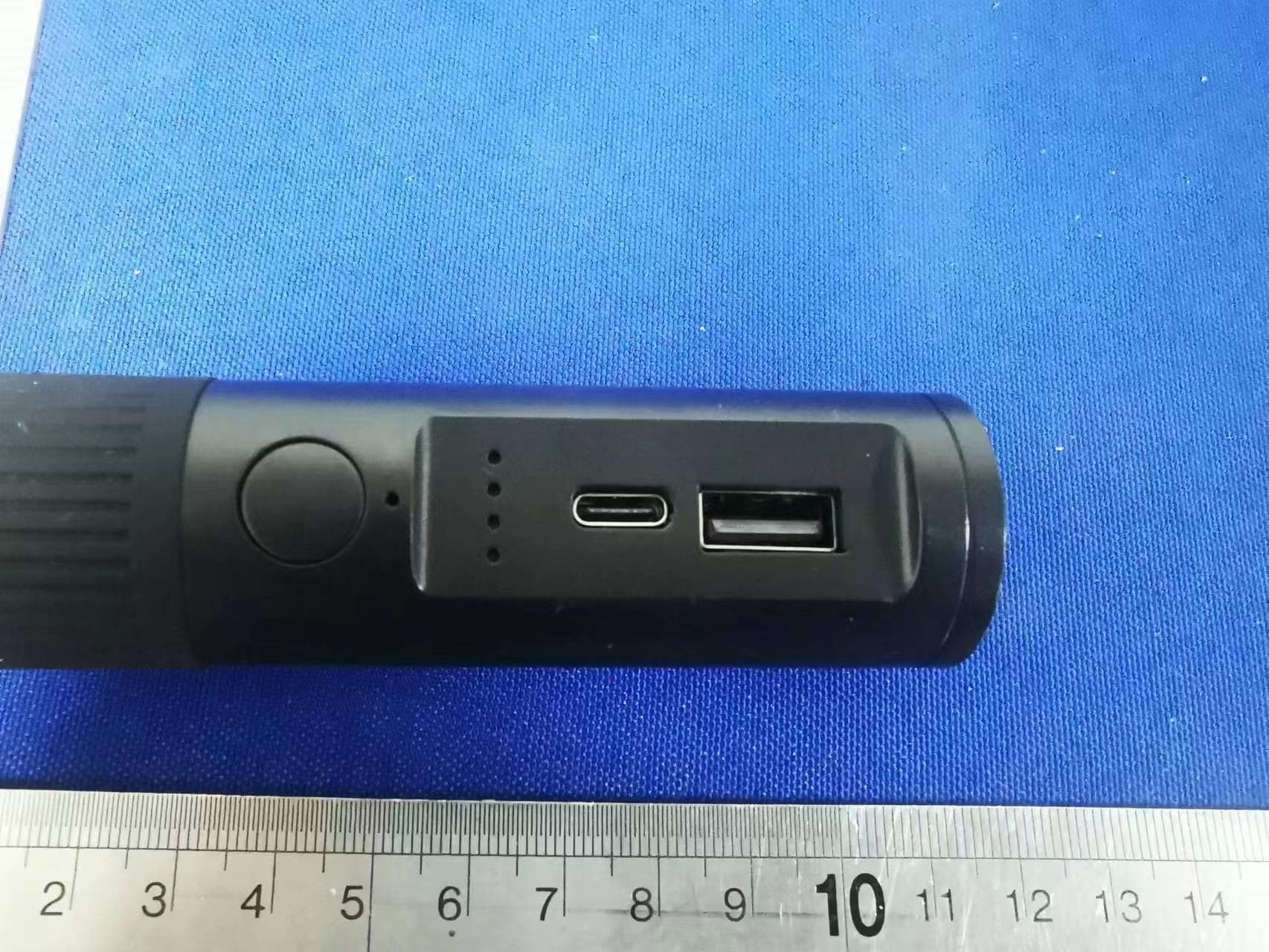 VVTR IRL BATTERY GRIP - FCC ID 2AYU6-VIRL5000 - Shenzhen Andy Optoelectronics technology limited (2)