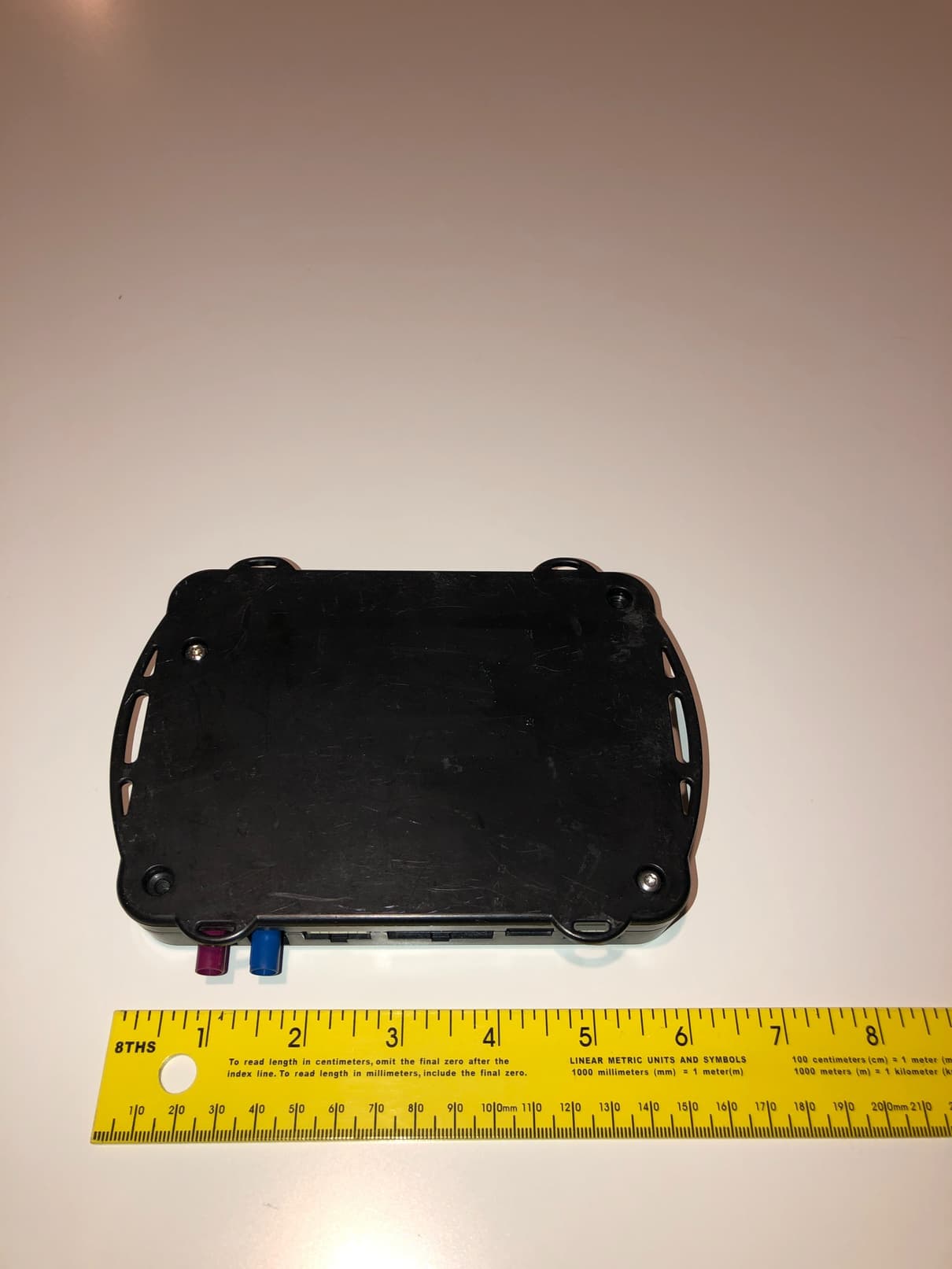 In-car Telematics Device - FCC ID 2AYUAM400 - Zipcar Inc. (2)