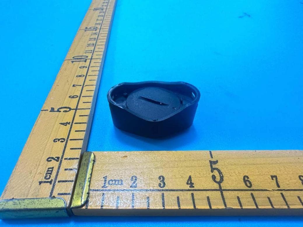 Bike Headlight - FCC ID 2AYUF-UR1700 - ShenZhen ZhongKeRui Electronics CO ., LTD. (3)