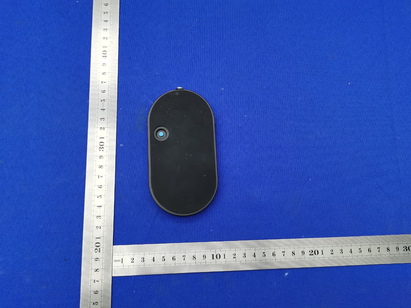LiteDie with wireless charger model LC1.0 - FCC ID 2AYUT-LC1 - LiteDie LLC (2)