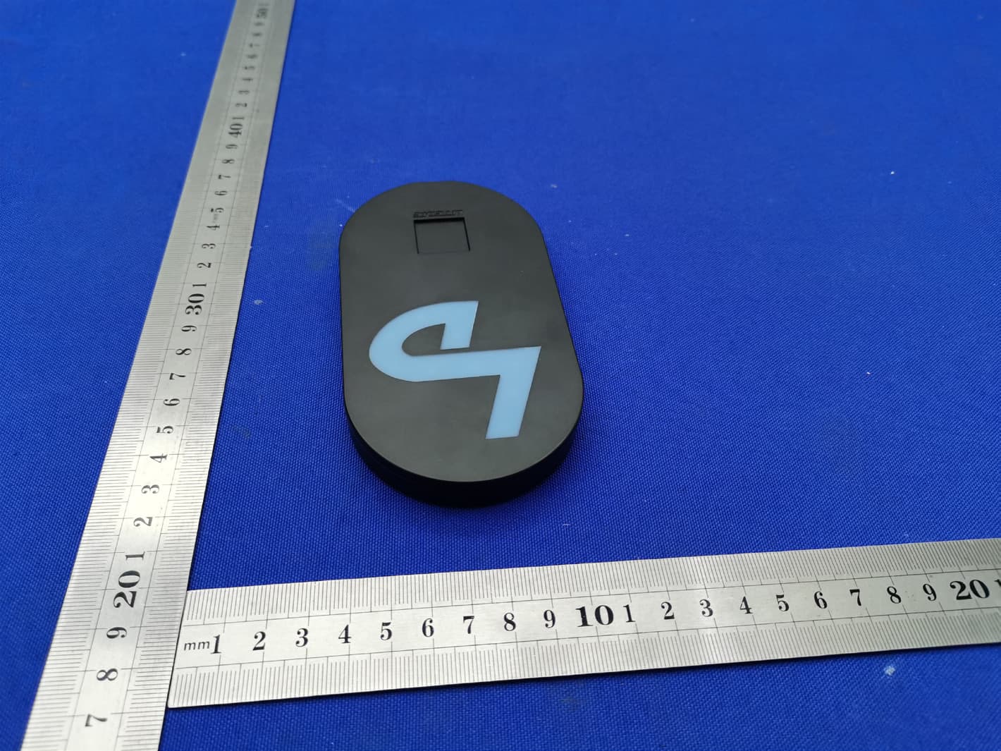 LiteDie with wireless charger model LC1.0 - FCC ID 2AYUT-LC1 - LiteDie LLC (4)
