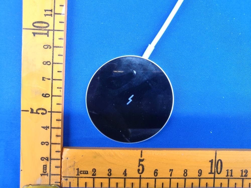Magnetic Wireless Charger - FCC ID 2AYYBCC08-N1 - Shenzhen Miracle Intelligent Technology Co., LTD