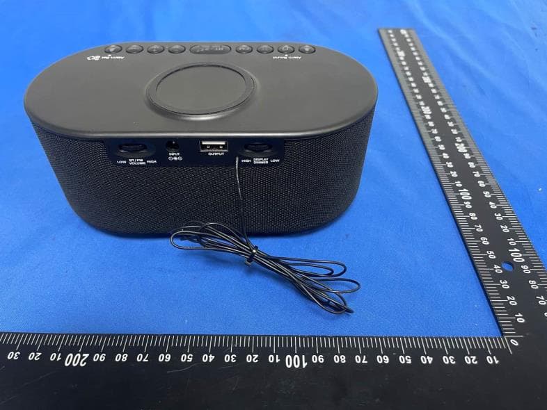 Wireless Charging Alarm Clock - FCC ID 2AYZG-DS2266 - ShenZhen litian technology Co.,Ltd (2)