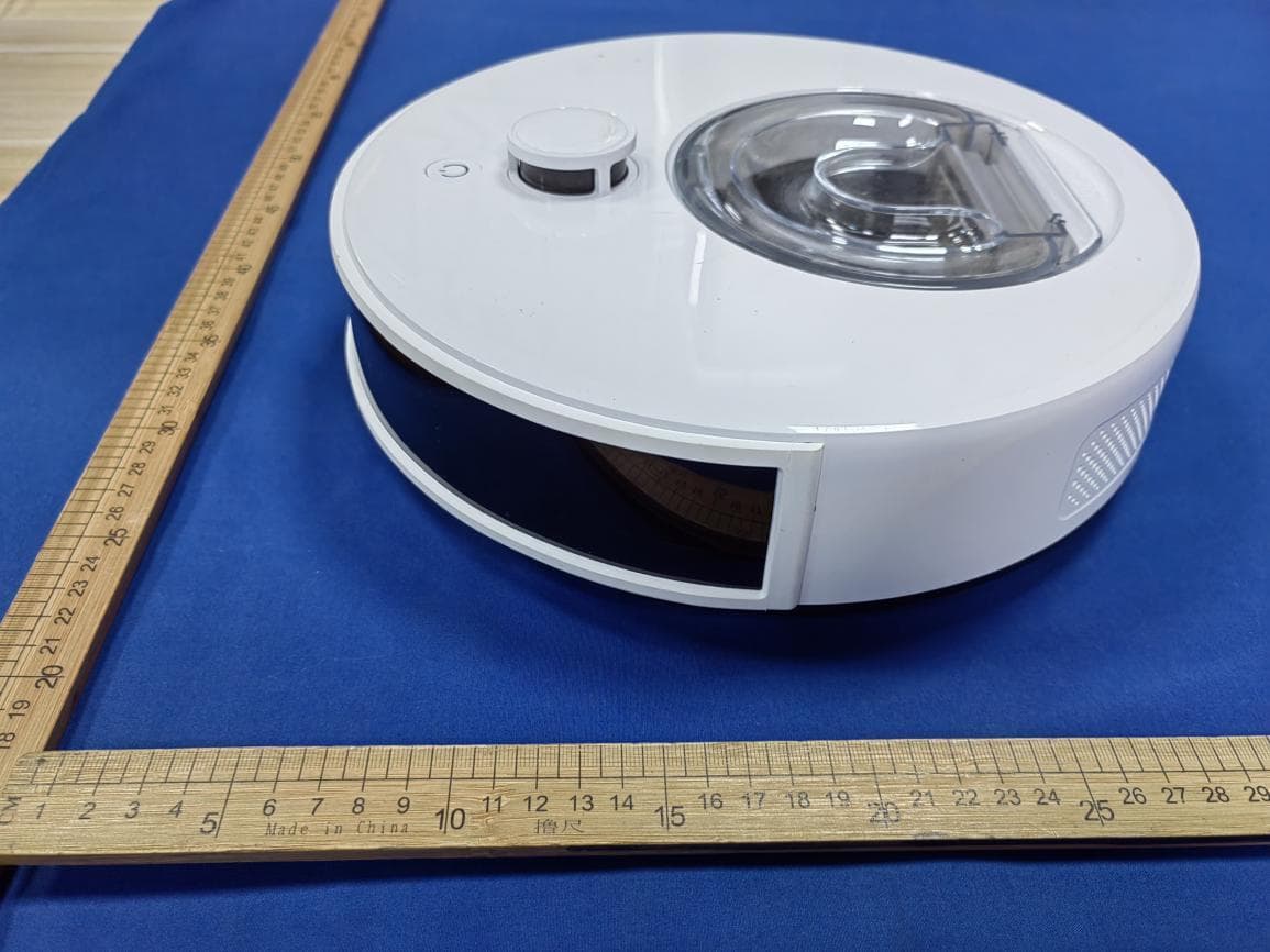 Robotic Vacuum Cleaner - FCC ID 2AZ2R-L - Shenzhen USEER Robotics Co.,Ltd. (2)