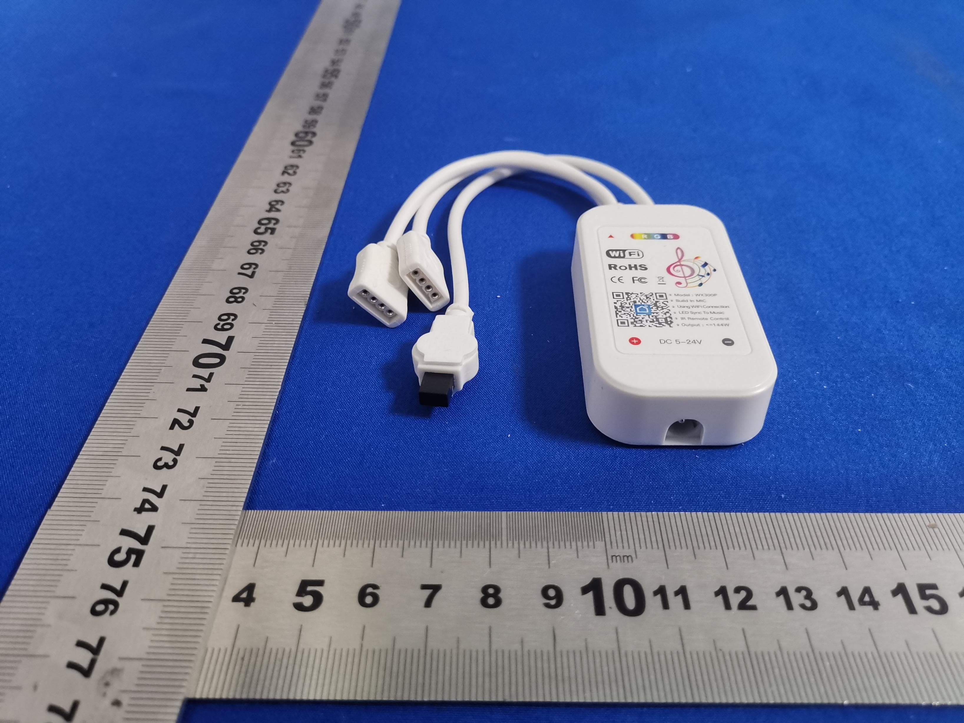 24 Key WIFI Graffiti Side Three- Key LED Controller - FCC ID 2AZ52-SHYWFTYC324 - Shenzhen shuanghongyuan Technology Co.,Ltd. (5)