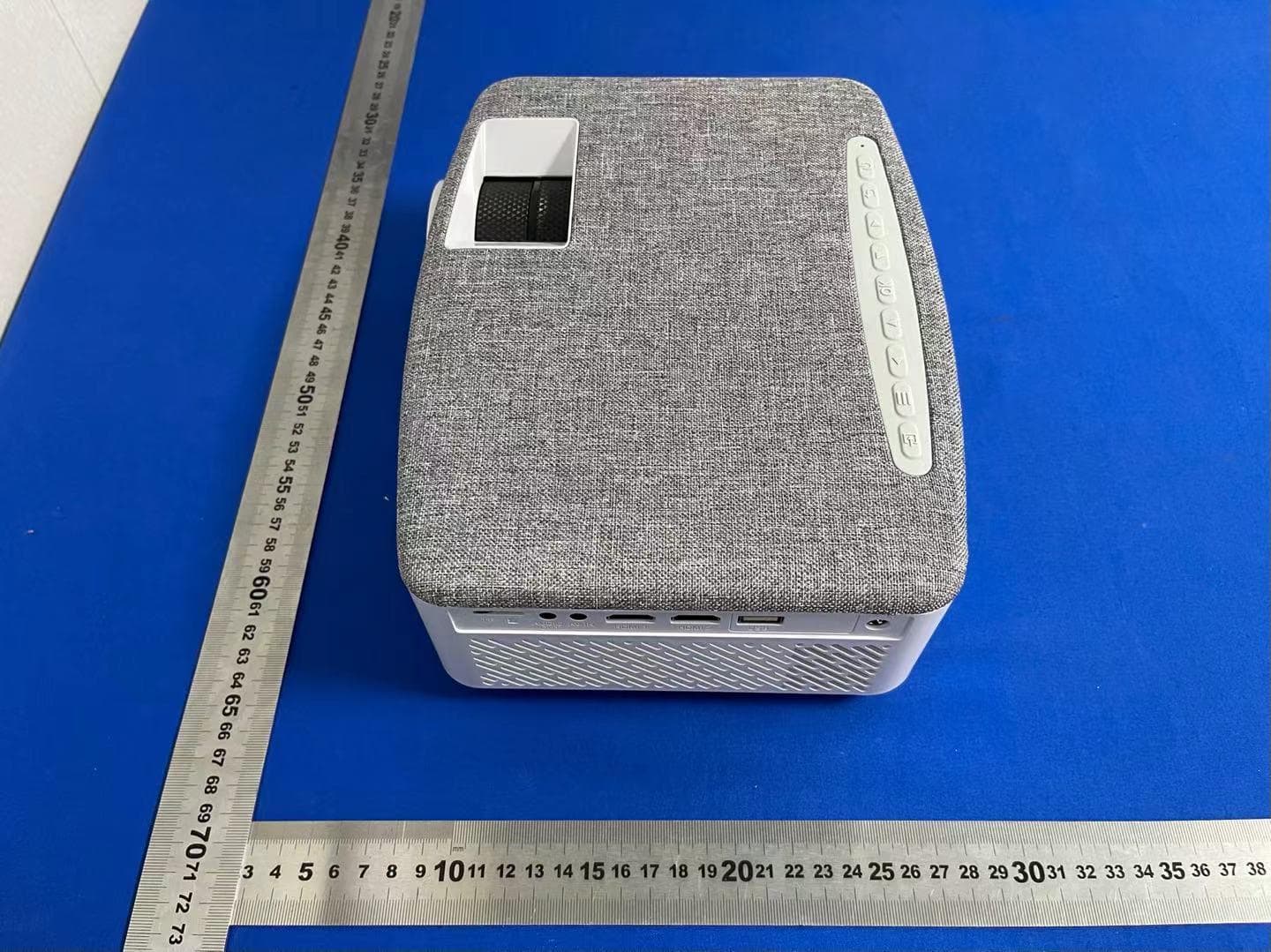 Projector - FCC ID 2AZ57-PJ168 - Meiping International Network Technology(Shenzhen)Co.,Ltd. (4)