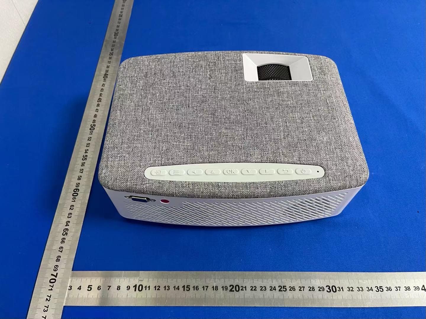 Projector - FCC ID 2AZ57-PJ168 - Meiping International Network Technology(Shenzhen)Co.,Ltd. (3)
