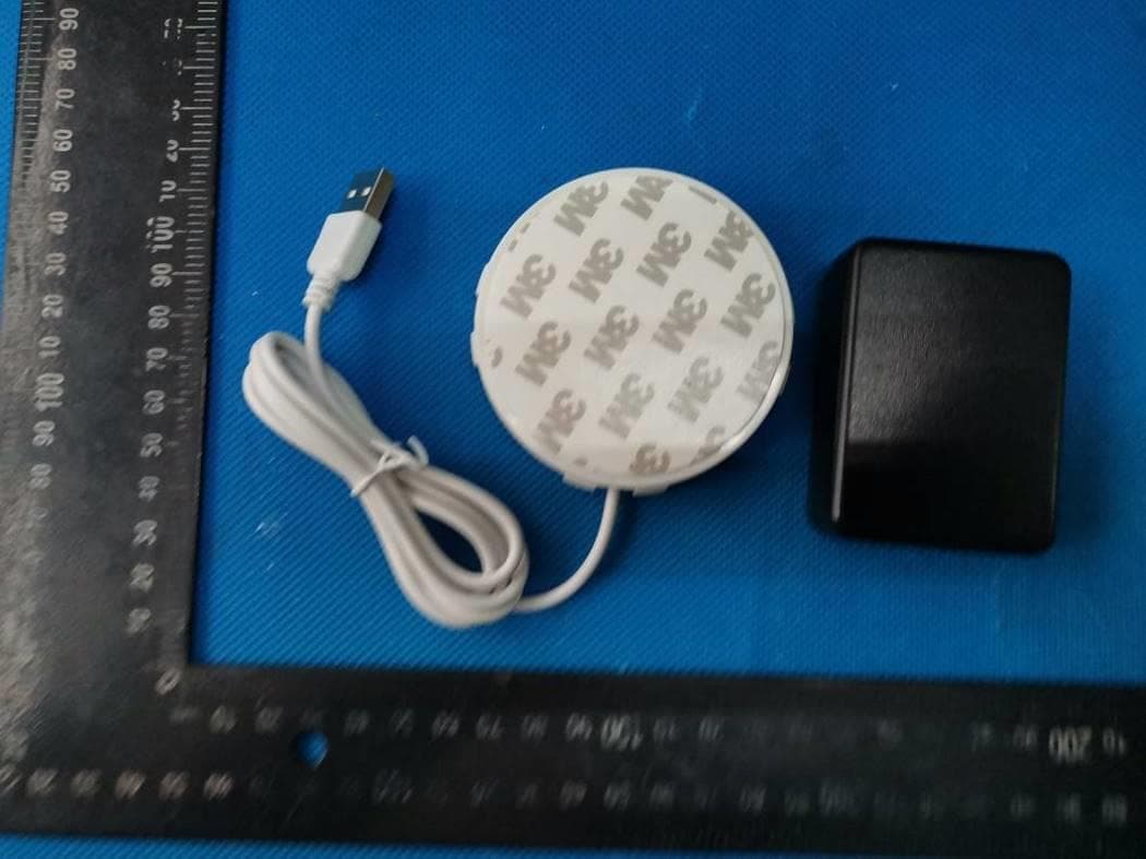 embedded desktop wireless charing - FCC ID 2AZ9Z-EY-510 - DongGuan IDEAL ENTERPRISE CO.,LTD (4)
