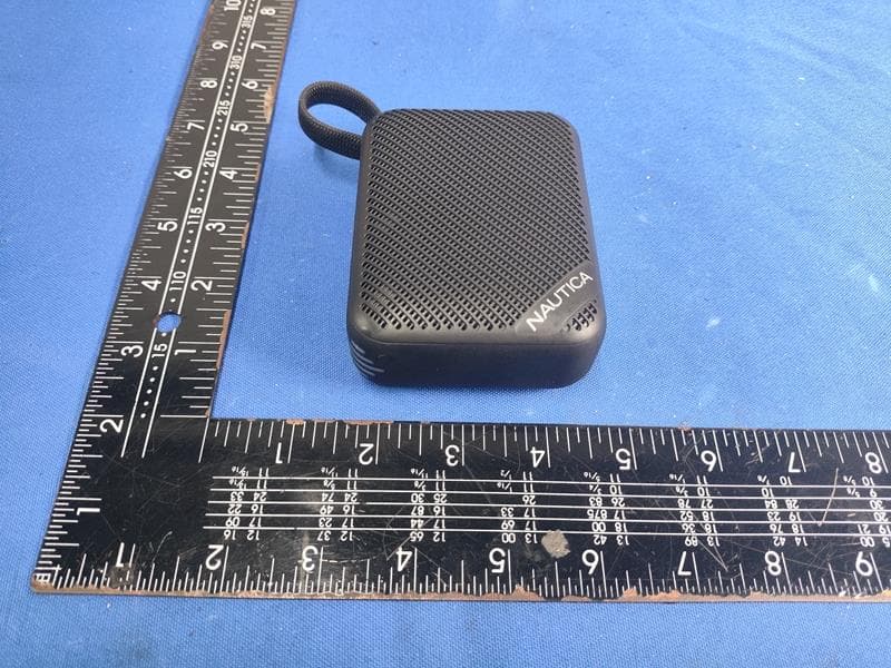 Portable Bluetooth Speaker - FCC ID 2AZBO-N00039 - TECHNOFASHION INC.