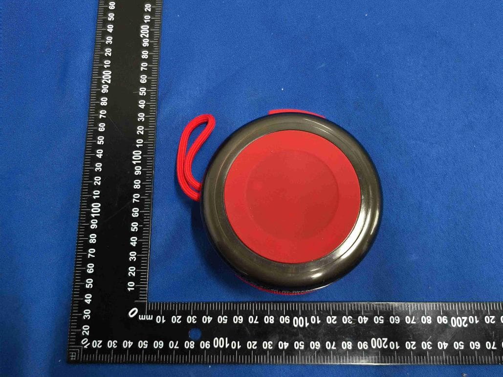 Portable Bluetooth Speaker - FCC ID 2AZBO-N00044 - TECHNOFASHION INC.