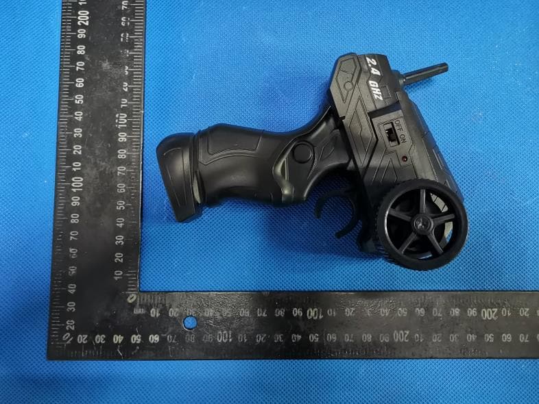 R/C CAR - FCC ID 2AZCN-8001 - QUANSHENG TOYS FACTORY