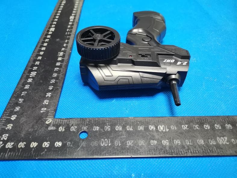 R/C CAR - FCC ID 2AZCN-8001 - QUANSHENG TOYS FACTORY (2)