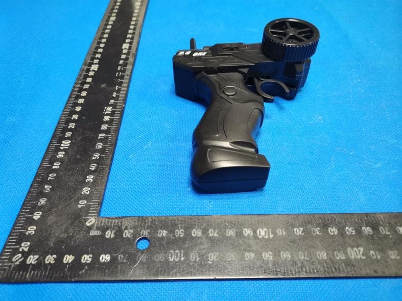 R/C CAR - FCC ID 2AZCN-8001 - QUANSHENG TOYS FACTORY (3)