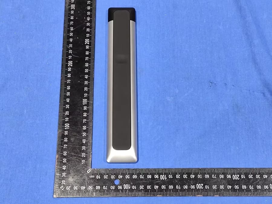 Bluetooth remote control - FCC ID 2AZD4-74007 - Loewe Technology GmbH