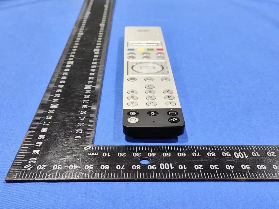Bluetooth remote control - FCC ID 2AZD4-74007 - Loewe Technology GmbH (4)