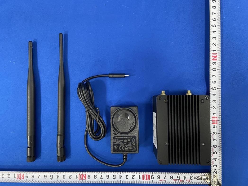 Nebra Indoor LoRa Gateway ROCK Pi 4 Version / Nebra Indoor Helium Hotspot ROCK Pi 4 Version - FCC ID 2AZDM-HHRK4 - Nebra Ltd (2)