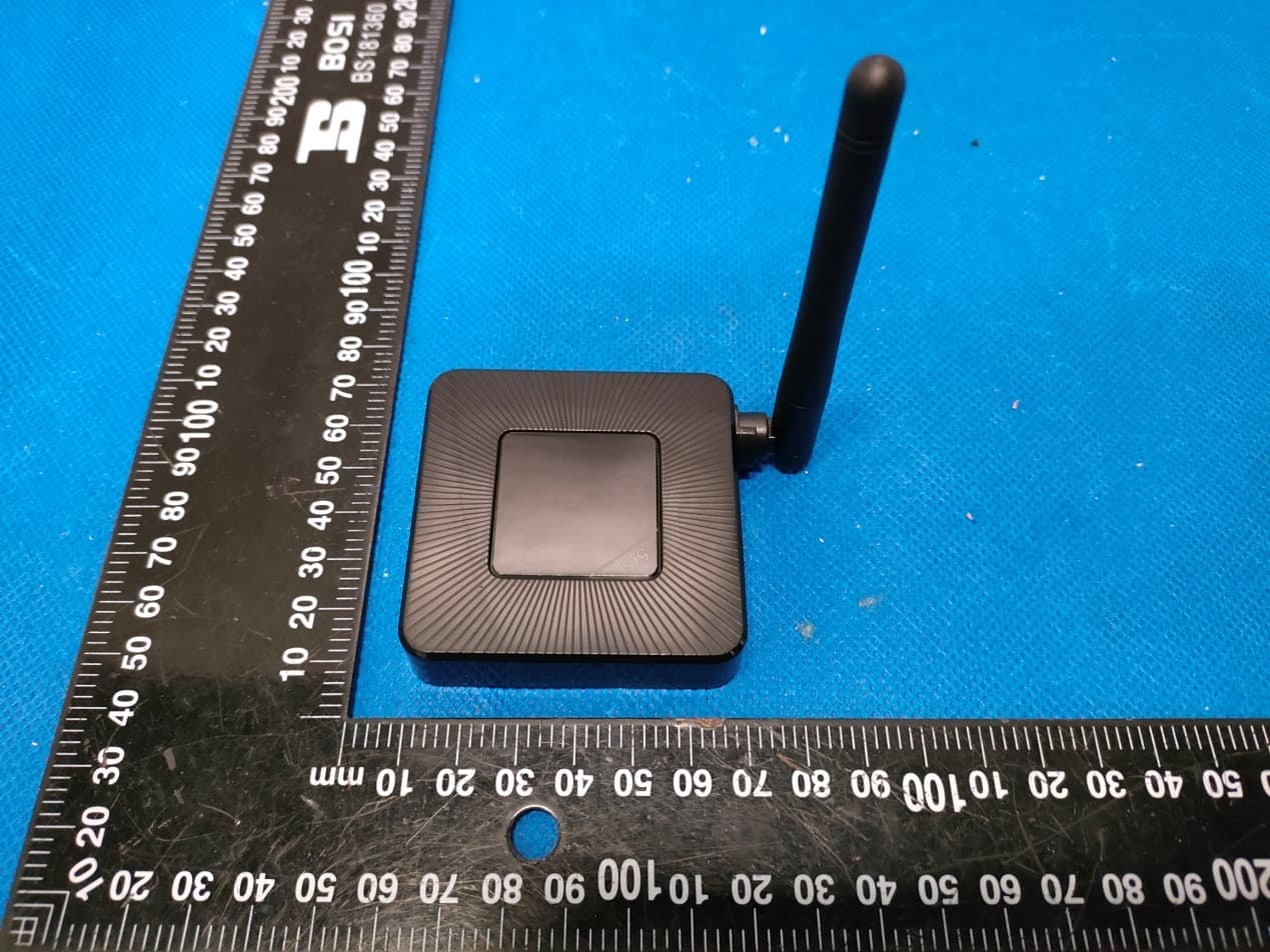 Wireless Display Adapter - FCC ID 2AZDX-Q4 - Shenzhen Qizhilian Technology Co.,Ltd (2)