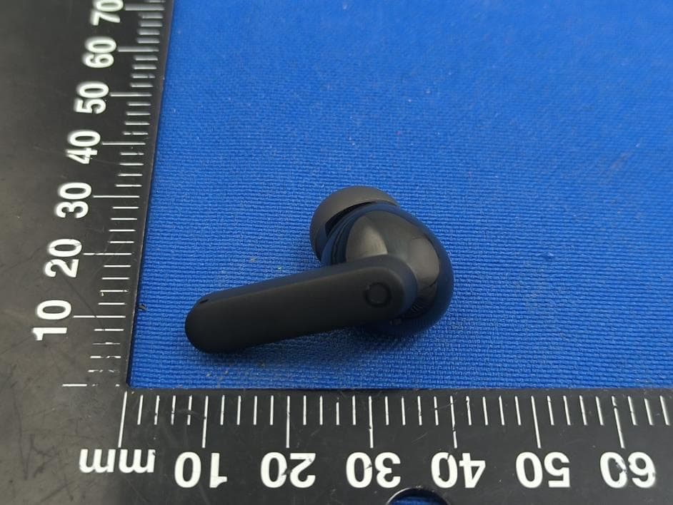 Wireless Earphone - FCC ID 2AZEQ-B197L - NOTHING TECHNOLOGY LIMITED (4)