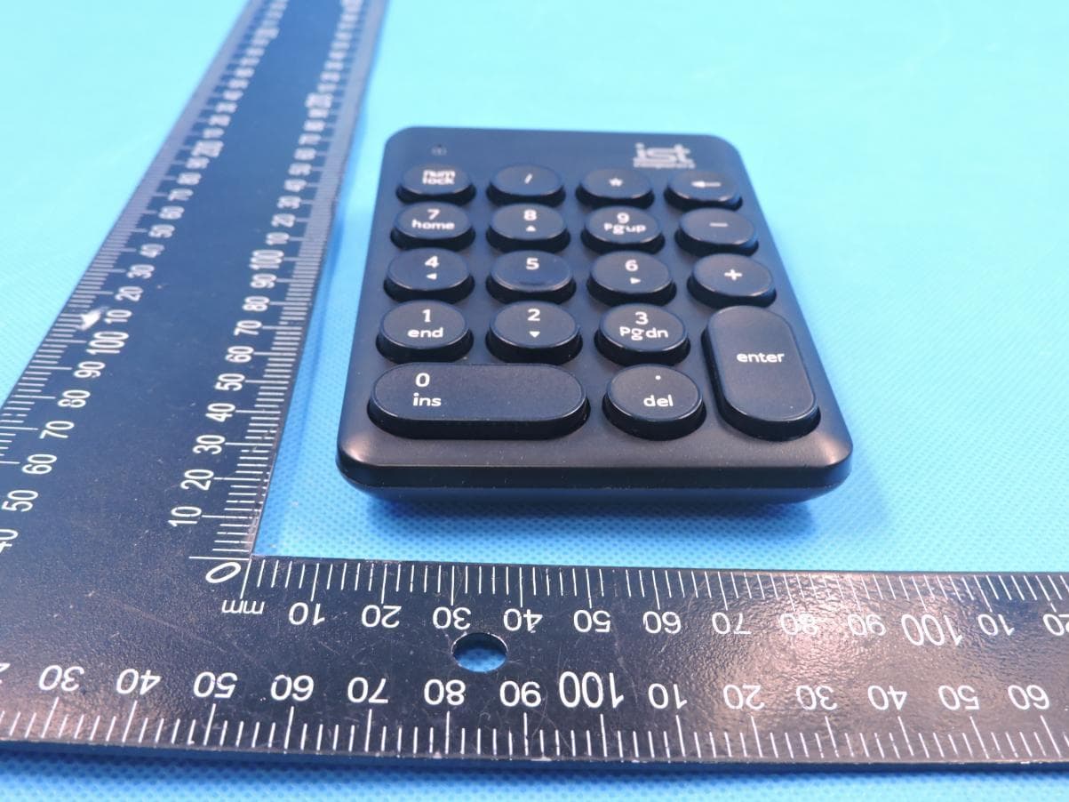 Fashionable wireless numeric keypad - FCC ID 2AZGHIK6610 - DuoDuo Tech Inc (2)